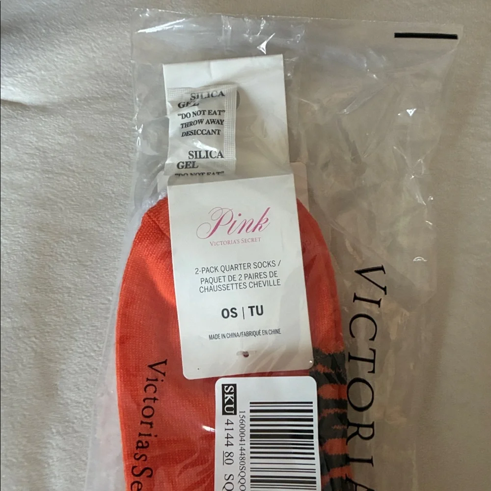 PINK Victoria’s Secret 2-Pack Quarter Socks